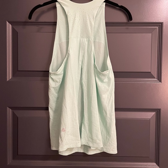 Lululemon Back Tie Tank Top Seafoam - Picture 7 of 7